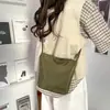 Ventas Directas de Fábrica 2026 Nuevo Monedero para Mujer Bolso Cruzado Versátil Simple de Gran Capacidad Bolso Ligero de un Solo Hombro