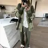 Cardigan Suéter Listrado Macio e Sedoso Estilo College Feminino Outono Verde Listrado Tamanho Único Poliéster Elastano Manga Regular