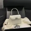 Moderna Bolsa Pequeña Cuadrada de Mano 2026 Nueva de Color Sólido Bolso de Hombro Único Bolso para Mujer Texturizado con Patrón de Cocodrilo Bolso Cruzado Simple Versátil