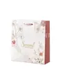 En stock bolsa de regalo de cartulina blanca engrosada bolsa de papel floral acuarela simple en inglés cumpleaños Día de la Madre banquete universal