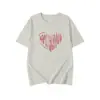Camiseta 100% Algodão Plus Size para Mulheres, Estilo Novo de Manga Curta para o Verão, Design de Coração Rosa, Comprimento Médio, Caimento Solto, Estilo Europeu Camiseta 100kg