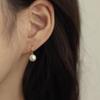 Pendientes de flores de perla de alta gama de la minoría coreana, nuevos pendientes de moda 2022, pendientes pequeños con pasador de plata de lujo ligeros para mujer