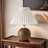 Estilo ins alta aparência luminária de mesa plissada retrô nórdica garota celebridade da internet quarto simples atmosfera de cabeceira luz noturna