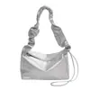 Bolsa de axila de plata al por mayor transfronteriza 2023 Nuevo estilo Estilo extranjero Bolsa tipo almohada Versátil Ins Gran capacidad Bolso de hombro