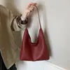 Bolsa Satchel Tipo Balde Retrô para Mulheres 2025 Outono Nova Tendência Bolsa de Ombro Grande de Palha Bolsa Tote para o Dia a Dia