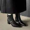 Botines Chelsea para mujer hechos de piel de oveja de plena flor, con tacón grueso y caña de altura media, un nuevo estilo otoño/invierno con punta cuadrada y un diseño de una sola tira a la moda, y un estilo de bota corta.