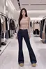 Calça Jeans Flare Feminina com Proteção nos Quadris, Nova Outono/Inverno Cintura Alta Emagrecedora Versátil Elástica Comprimento Total 8107