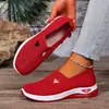 Zapatos de tela para mujer estilo Pekín antiguo, nuevo modelo otoño 2025, transpirables, para madres de mediana edad y mayores, talla grande, zapatos de mujer transfronterizos, agencia TEMU
