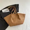 Nueva Bolsa Commuter de Gran Capacidad para Mujeres, Nueva Bolsa Tote de Moda de Alta Gama, Bolsa Simple de Hombro Axila