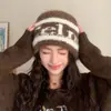 Colección de alta gama para otoño e invierno: Gorro de punto bordado inglés, casual y versátil, hace que tu cara se vea más pequeña y crea un look elegante y atmosférico