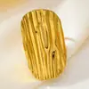 Anel de Aço Inoxidável Cruzado Joias Design de Nicho Anel Aberto para Dedo Leve Luxo Sensação de Alto Padrão Joias Irregulares para Mão