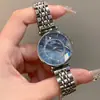 Relógio de Pulso Feminino Gedi Versátil de Quartzo Simples e Luxuoso, Relógio Feminino da Moda Casual com Pulseira de Aço, Design de Gelo Triturado de Luxo Leve