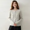 ¡Se ve genial solo o en capas! Este suéter de punto de cachemira suave y versátil para mujer, de cuello redondo, relajado y casual, es perfecto para cualquier ocasión