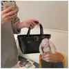 Bolso Pequeño Retro de Gama Alta para Mujer 2025 Nueva Moda Bolso Cruzado Versátil Bolso de Mano Mini Exquisito Bolso Tote Pequeño