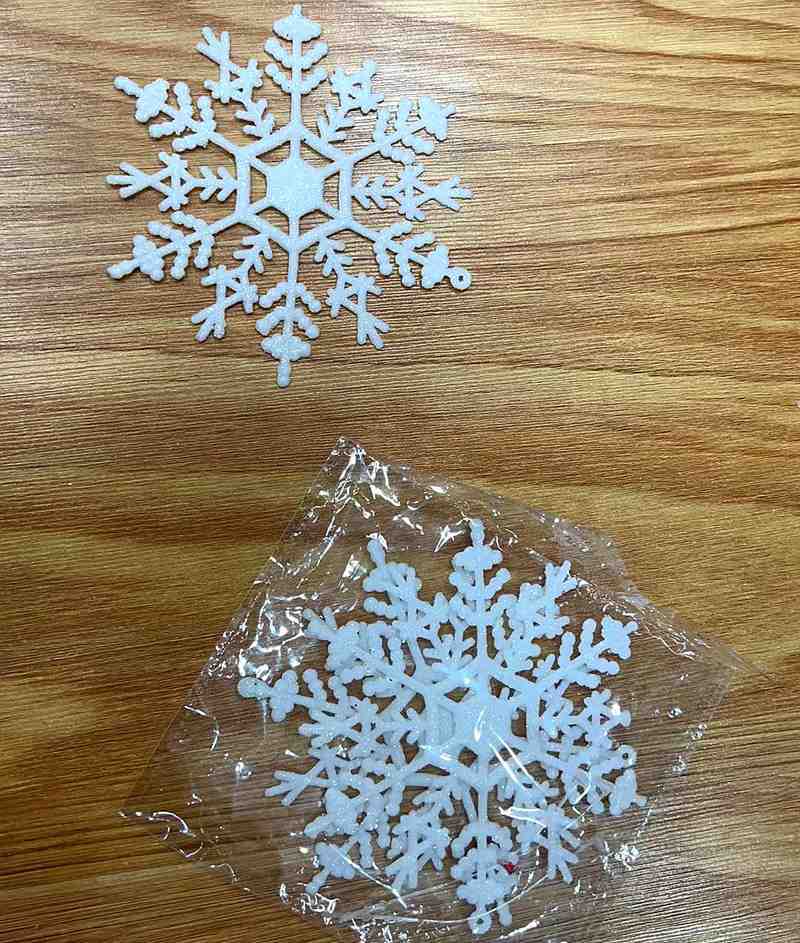 泡沫雪花片.jpg
