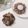 Tela estilo coreano borde quemado flor flor de satén rosa flor de cuello flor de pelo hecha a mano DIY todo partido horquilla accesorios para el cabello accesorios para la ropa venta al por mayor