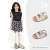 Sandalias de niña con velcro y pedrería, sin cordones, 2026 Verano, Nuevo estilo coreano, Casual, Versátiles, Bidireccionales, Zapatos de playa