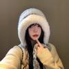 Gorro de felpa con bloques de color a rayas para mujer, estilo coreano, otoño e invierno, con protección para las orejas, gorro Lei Feng cálido de lana de punto, moderno.