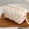Nueva bolsa de maquillaje floral de algodón acolchada pequeña para viaje, bolsa de algodón acolchada floral pequeña de almacenamiento portátil ins