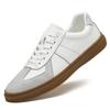 Sapatos de treinamento alemães vintage de couro genuíno de boa qualidade, esportivos masculinos, casuais, de couro bovino, superfície macia, com sola macia, tênis masculinos da moda