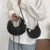 Xiao Xiang Moda para el Hogar Bolso de Media Luna Acolchado 2023 Nuevo Verano Bolso de Hombro Tejido con Cadena Bolso Cruzado para Mujer
