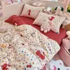 Juego de ropa de cama de cuatro piezas, grado A, 100% algodón, para madres y bebés, con un diseño de dibujos animados minimalista y lindo, sábana bajera de algodón puro y una funda de edredón individual, adecuado para dormitorios