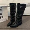 Botas de tacón grueso de moda para mujer, puntera fina, hebilla metálica, antideslizantes, para primavera/otoño 2026, suela blanda, con correas, estilo europeo y americano, para ir al trabajo