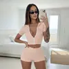 Traje de Esportes de Rua Europeu e Americano Verão 2025 Top com Capuz e Zíper Manga Curta com Pedrarias Quentes Shorts que Cobrem o Quadril Traje Casual