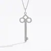 Colar com Pingente de Flor de Íris em Prata Esterlina S925 para Mulheres, Cravejado com Diamantes Inteiros, Alta Qualidade, Moderno, Luxo Leve, Corrente de Clavícula Versátil