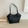 Bolsa de ombro única nova, versátil, moderna e retrô, com design minimalista, bolsa de mão feminina, bolsa saco, grande capacidade para o outono de 2026