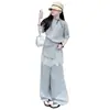 Conjunto Fashion Saia Meninas 2026 Outono Novo Estiloso Redutor de Idade com Acabamento em Renda Blusa de Moletom Casual Conjunto de Calças de Pernas Largas