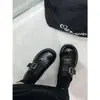 Piel de Vaca de Primera Capa 2026 Primavera Nuevo Hebilla de Cinturón de Cuero Tallado Vintage Mocasines de Suela Gruesa Zapatos Pequeños de Cuero Barrocos para Mujer