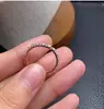 Libro Rojo para Montar Explosiones Hermosa Calcedonia Anillo de Diamante Rai Lujo Ligero Huevo de Hielo Súper Cara Anillo para Dedo de Sentido Avanzado