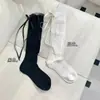 Meias Brancas Finas em Camadas Estilo Ballet Versátil de Verão com Laço Doce Estilo Coreano e Design Vazado para Mulheres