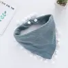 Toalla de saliva para bebé de gasa de cuatro capas transfronteriza, toalla triangular anti-escupir, babero para recién nacido con botón a presión, babero para bebé