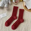 Este año calcetines rojos para mujer festivos de Año Nuevo rojo Angola cálidos de felpa calcetines para mujer feliz Año Nuevo piu ~ piu ~