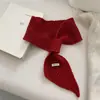 Bufanda Pequeña Lisa Hueca de Cruz Estilo Coreano para Mujer 2026 Otoño/Invierno Cálida Protección contra el Frío Protector de Cuello Cuello de Punto Lindo