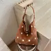 Bolso de lunares para mujer 2026 nuevo estilo moderno otoño casual moda versátil para ir al trabajo bolsa de mano gran capacidad bolso de hombro único