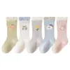 Calcetines para recién nacidos para otoño e invierno, calcetines de bebé de caña media con diseño de frutas y parte superior de burbujas, calcetines para bebé de algodón peinado sin costuras para otoño e invierno