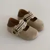 Moda Outono 2026 Elegante e Simples Pérola Solado Grosso Tendência Aumento de Altura Solado Macio Bico Redondo Meia-sapatilha para Mulheres