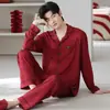 Conjunto de pijama de algodón para hombre color vino tinto, primavera/otoño, con cuello de solapa, camisa de manga larga y pantalón largo, diseño festivo, corte holgado, adecuado para el año de nacimiento