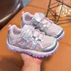 Sapatos Esportivos Infantis Estilo Primavera e Outono Antiderrapantes Resistentes ao Desgaste Versáteis Modernos Sapatos Funcionais para Meninos Pequenos Sapatos para Meninas Pequenas Sapatos Infantis Outono