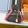 Bolso para Mujer de Guangzhou 2024 Primavera y Verano Nuevo Bolso de Mano de Moda Bolso Cruzado de Hombro Goma Sólida Flor Vieja Vintage Bolso para Mujer