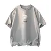 Nova Camiseta de Manga Curta para Homens Verão 2026, Caimento Solto Preguiçoso, Tamanho Grande, Estampa Pintada à Mão, Manga Curta, Design Clássico de Gola Redonda