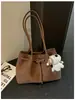 Bolso cubo simple y elegante para mujer, moda de otoño 2025, patrón tejido de moda, versátil, casual, para hombro y cruzado