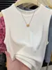 Regata canelada de algodão com gola redonda e sem mangas, estilo minimalista para mulheres, estilosa, rejuvenescedora, versátil, elegante, modeladora, adequada para usar por cima ou como camada, top da moda