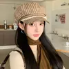 Boina Color Café para Mujer, Nuevo Estilo Otoño/Invierno 2026, Sombrero Octogonal de Boina Estilo Británico Versátil de Cuero Retro que Hace que la Cara Parezca Más Pequeña
