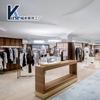 Expositor de Loja de Roupas Aço Inoxidável Acrílico Criativo de Chão Barra para Pendurar Roupas Loja de Roupas Femininas Arara de Roupas