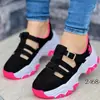 Artículos en stock Sandalias de Talla Grande Transfronterizas para Mujer 2026 Primavera Otoño Nuevas Punta Redonda Suela Gruesa Caña Baja Hebilla Planas Casuales Zapatos Deportivos