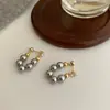 Brincos de Luxo Acessível de Alta Qualidade Brincos de Pérola Cinza para Mulheres 2025 Novo Estilo Quente Design de Nicho Brincos com Contas